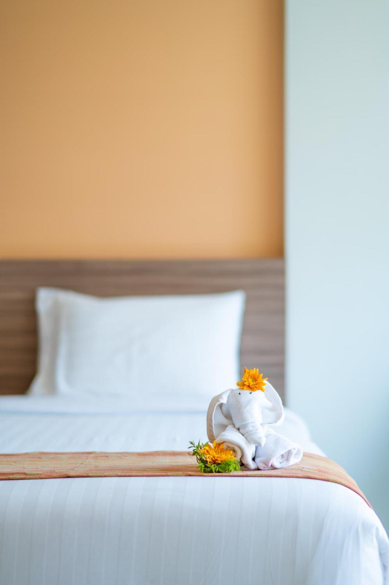 The Lantern Resorts Patong - Sha Extra Plus Buitenkant foto